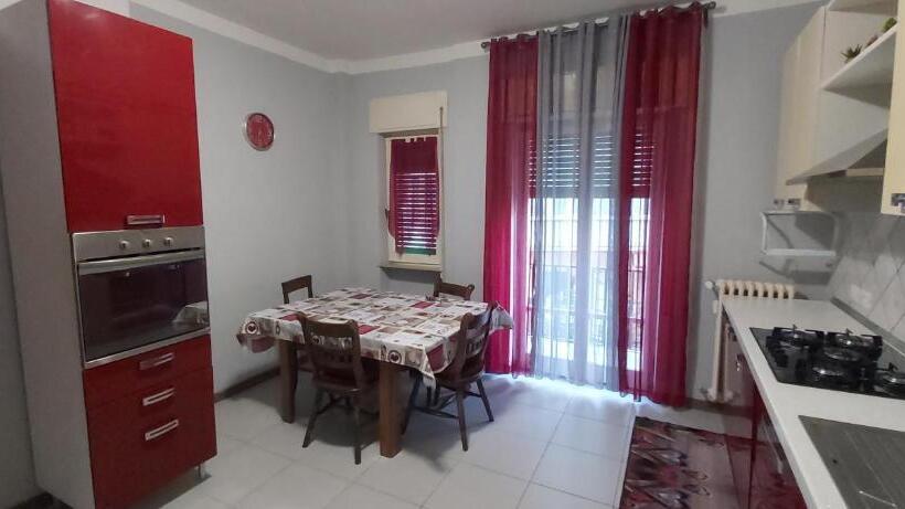 スタンダードシングルルーム, Jr Escanio