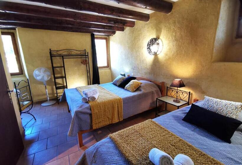 스탠다드 트리플 룸, Le Moulin Du Temps Chambres Et Lounge Bar Au Bord De La Rivière