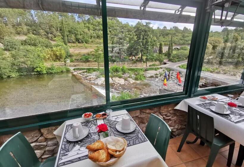 Номер Стандарт, Le Moulin Du Temps  Chambres Et Lounge Bar Au Bord De La Rivière