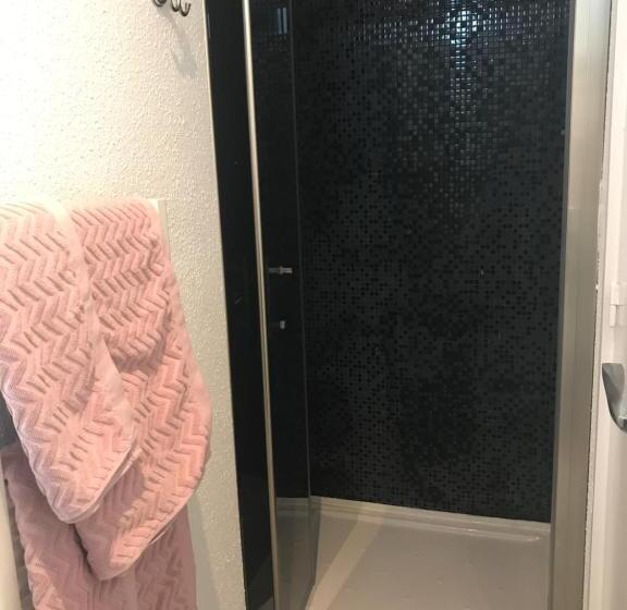 Апартаменты 1 Спальня, Ecolodge Appartements 2 Pièces Cosy Gare