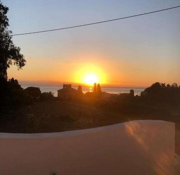 スタンダード４人部屋, Luxury& Charme Vista Mare Sardinia House7