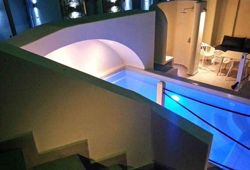 Люкс с Бассейном, Alizea Villas & Suites