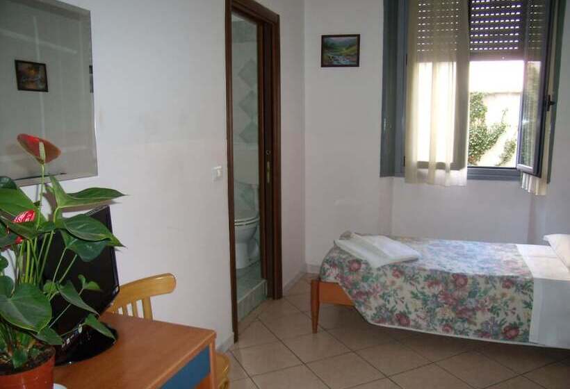 标准三人间, Csi Group   Hotel Central Station