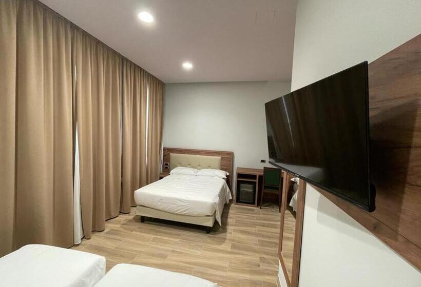 标准三人间, Csi Group   Hotel Central Station