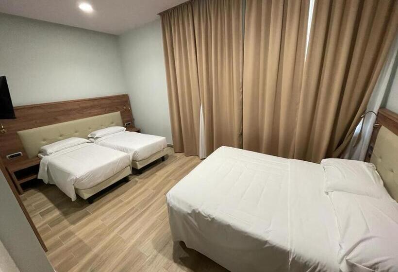 标准三人间, Csi Group   Hotel Central Station