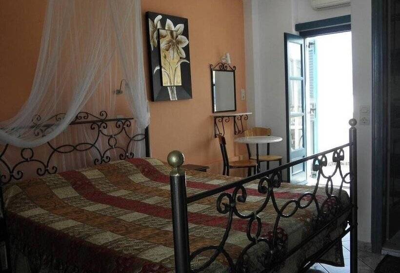 غرفة قياسية, Danae Villa