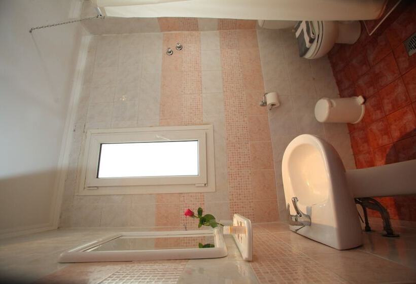 غرفة قياسية, Emporikon