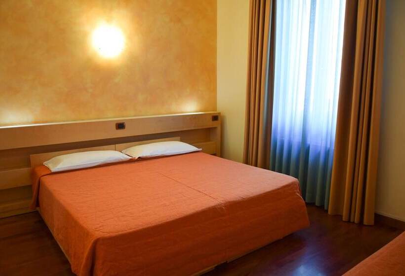 اتاق استاندارد سه نفره, Losanna