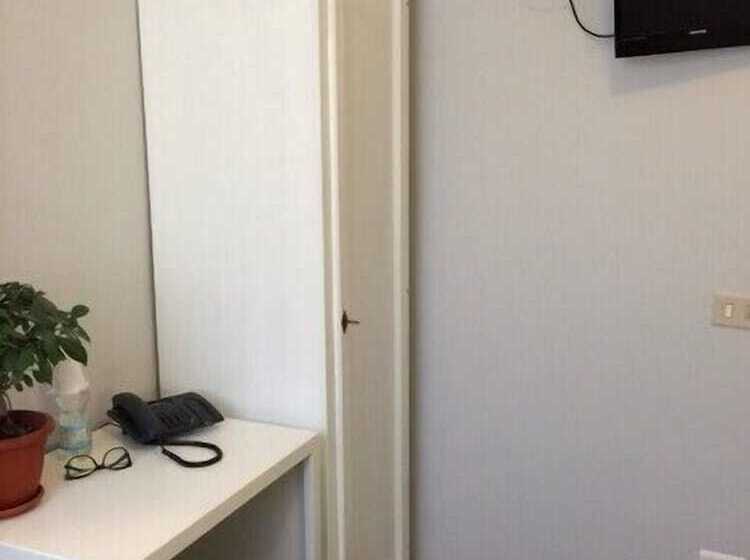 اتاق استاندارد سه نفره, Marte