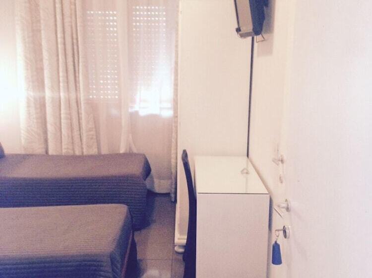 اتاق استاندارد سه نفره, Marte