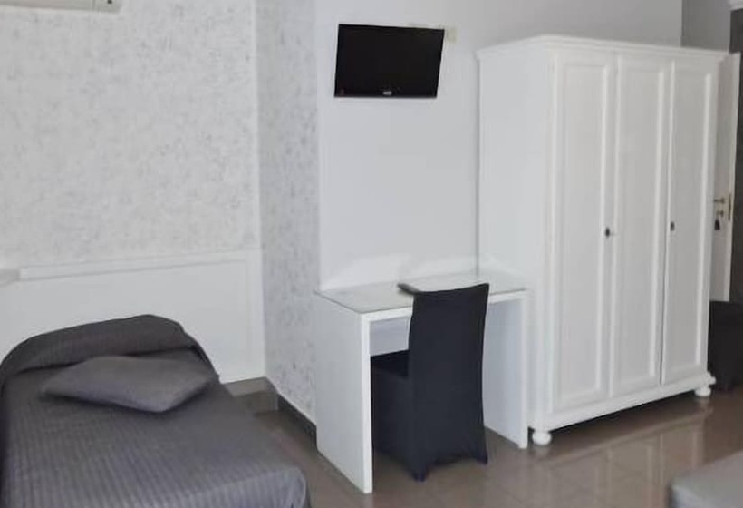 اتاق استاندارد یک نفره, Marte