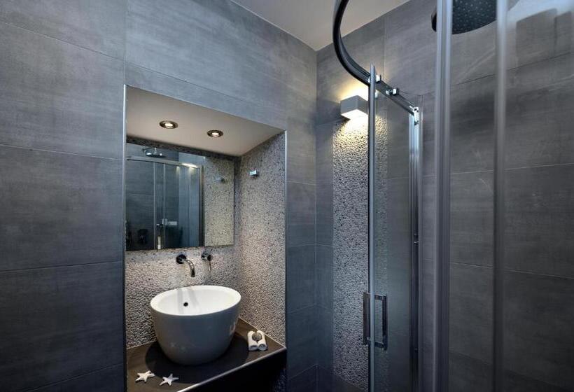 Номер Стандарт, Nazos 1