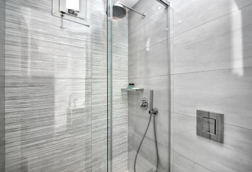 Номер Стандарт Трехместный, Nazos 1