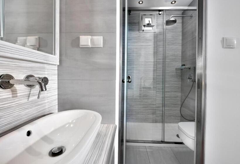 Номер Стандарт Трехместный, Nazos 1