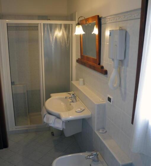 اتاق استاندارد سه نفره, Agriturismo B&b Corte Dei Gioghi