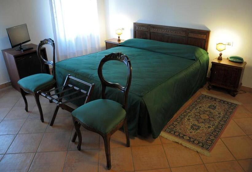 اتاق استاندارد سه نفره, Agriturismo B&b Corte Dei Gioghi