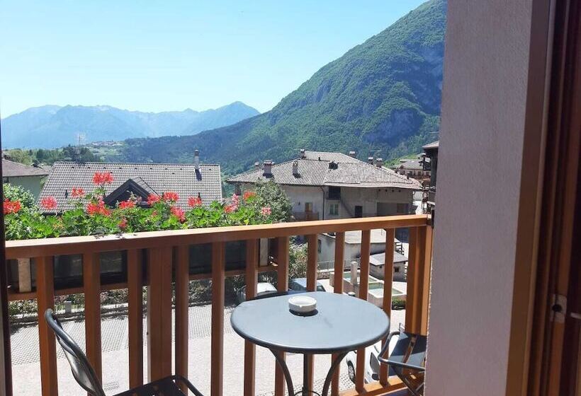 غرفة قياسية فردية, San Lorenzo