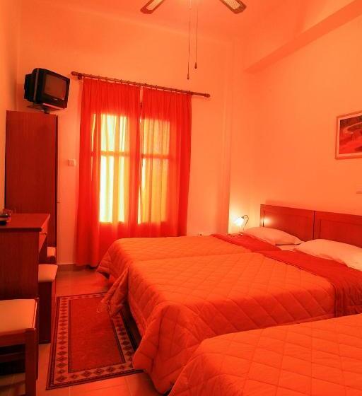 חדר סטנדרט לשלושה, Sibylla