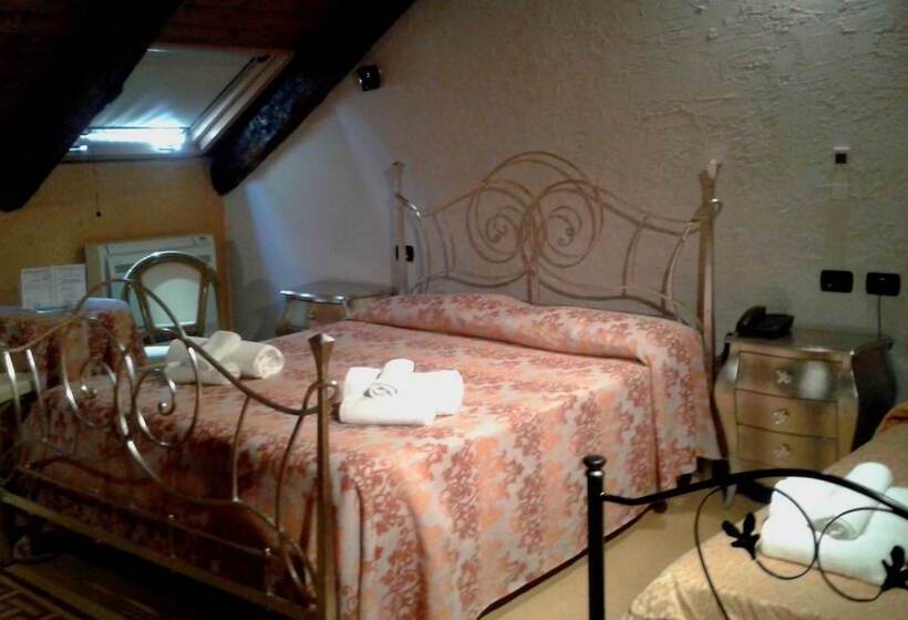 Номер Стандарт Трехместный, Residenza Il Duomo