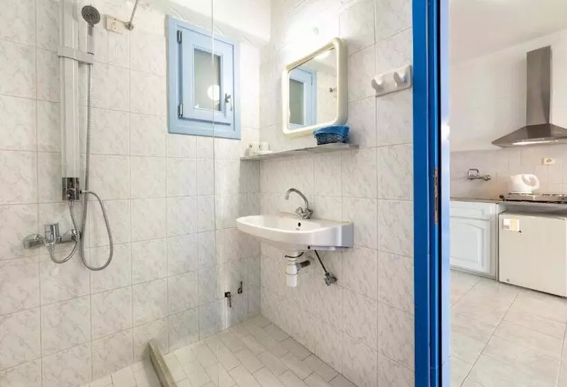 استودیوی استاندارد با چشم‌انداز دریا, Stratos Apartments & Studios