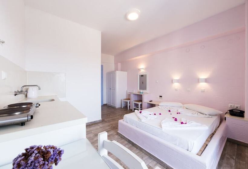 带海景的高档工作室, Stratos Apartments & Studios