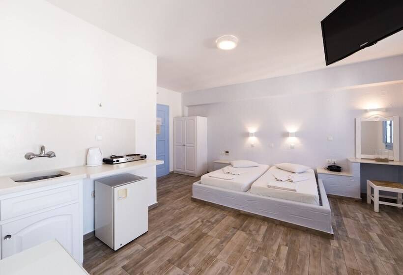 带海景的高档工作室, Stratos Apartments & Studios