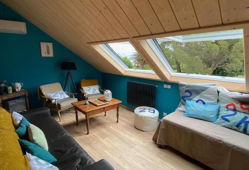 Трехместный Номер Стандарт с Видом, L’ardoisière, Maison D’hôtes Et D’amis
