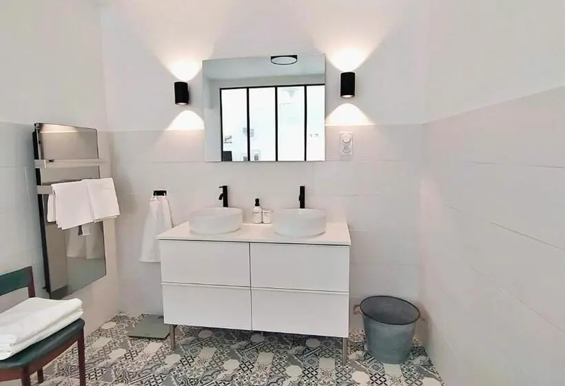 سوییت لوکس, Le Prince   Maison D Hôtes