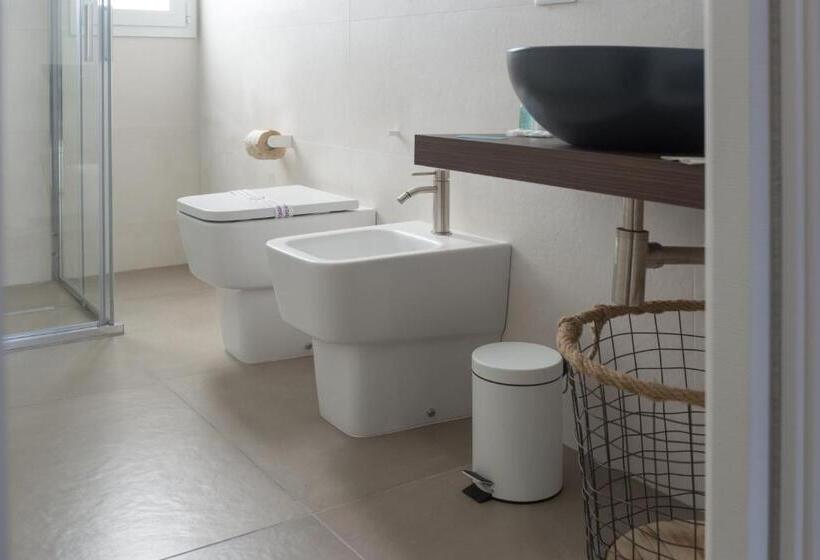 غرفة قياسية رباعية, Marezè