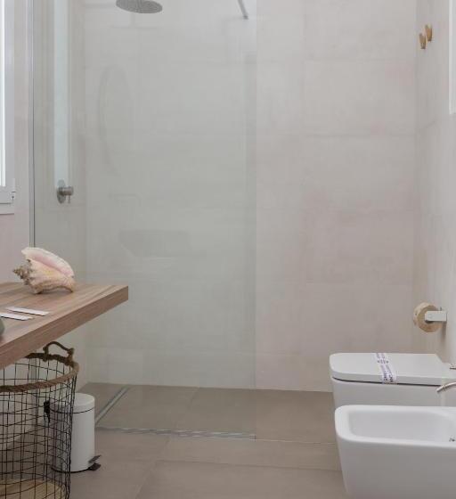 غرفة قياسية, Marezè