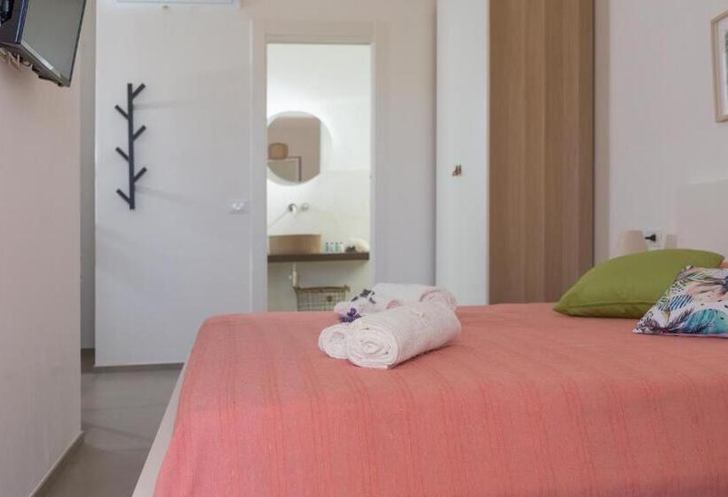 غرفة قياسية سرير كينج, Marezè