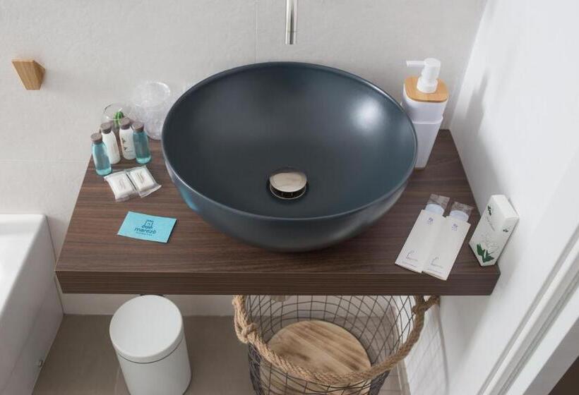 غرفة قياسية رباعية, Marezè