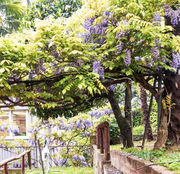 اتاق استاندارد با بالکن, Room Gatsby  Your Space With Garden In The City Center