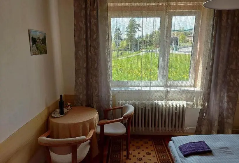 Standard-huone, Pension Maan