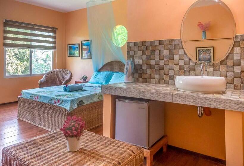 Deluxe Room Mountain View, Blue Moon Guesthouse