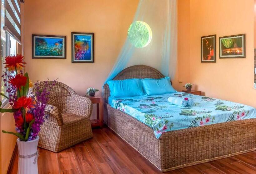 Deluxe Room Mountain View, Blue Moon Guesthouse