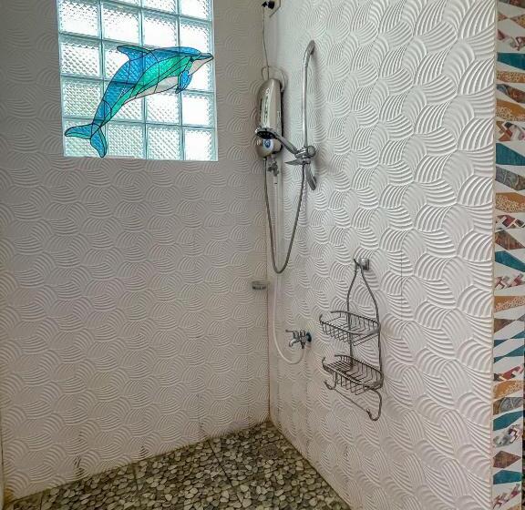 اتاق لوکس, Blue Moon Guesthouse