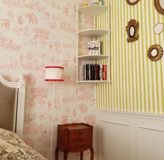 Standard room with outdoor bath, Chez Pépé Merle Chambres D Hôtes Au Cœur De Paris