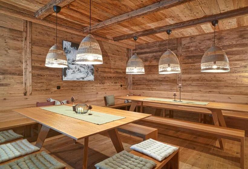 شاليه سوبيريور غرفة نوم واحدة, Berghaus Schröcken   Hotel Apartments Spa