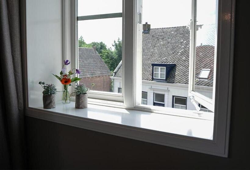 Ekonomiskt Rum, Boetiekhotel Ons Oude Raadhuis Digitaal Inchecken Via Sms En Mail