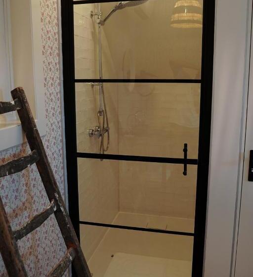 Deluxe Familjerum, Boetiekhotel Ons Oude Raadhuis Digitaal Inchecken Via Sms En Mail