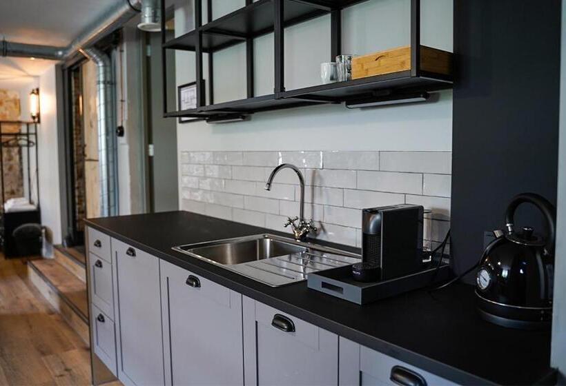 Deluxe Studio, Boetiekhotel Ons Oude Raadhuis Digitaal Inchecken Via Sms En Mail