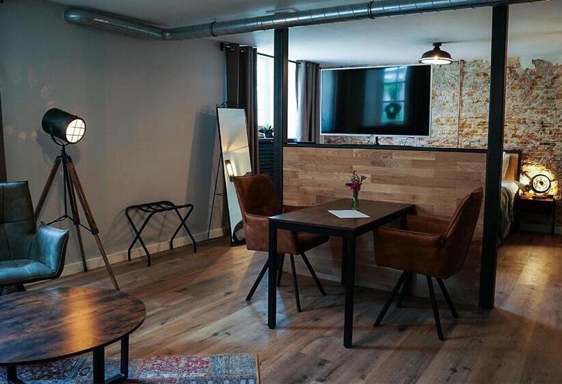 סטודיו דלוקס, Boetiekhotel Ons Oude Raadhuis Digitaal Inchecken Via Sms En Mail