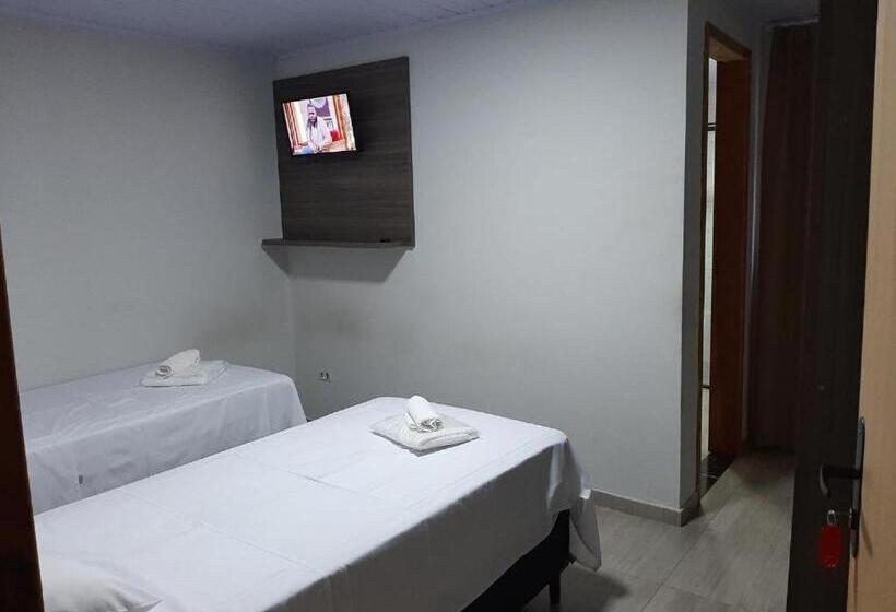 Quarto Estandar, Rof