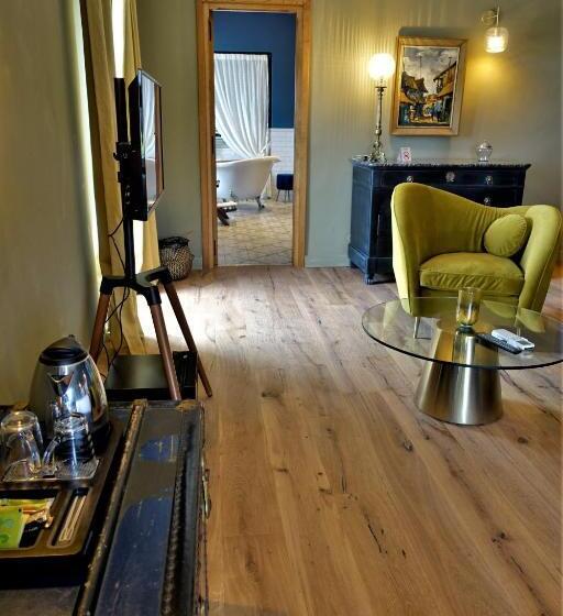 高级套房带海景, A Villa Di Rutali