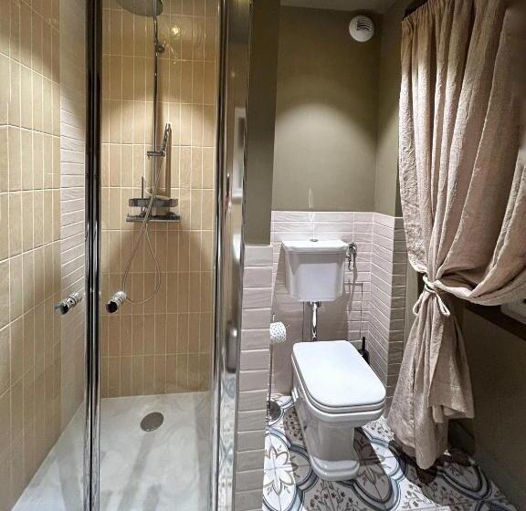 标准间带游泳池, A Villa Di Rutali