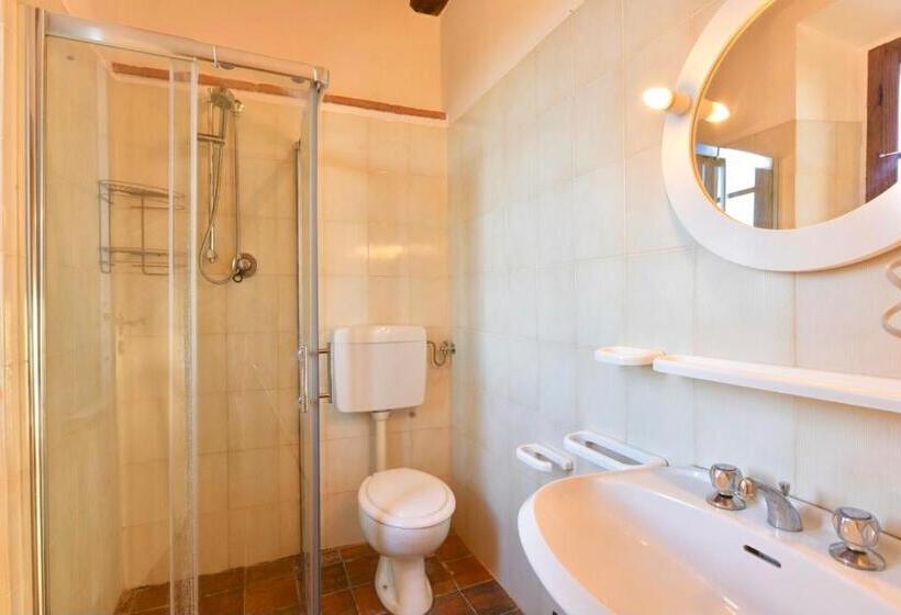 プールの見える1ベッドルームアパートメント, Agriturismo I Poggilunghi