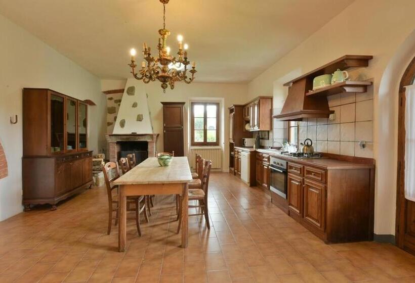 プールの見える1ベッドルームアパートメント, Agriturismo I Poggilunghi