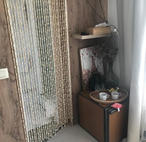 اتاق استاندارد با چشم‌انداز باغ, Villa Sylvania