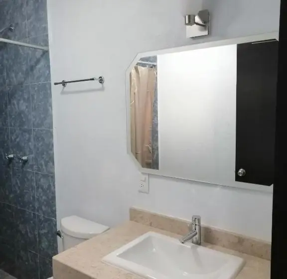اتاق لوکس, Habitaciones Del Pacifico